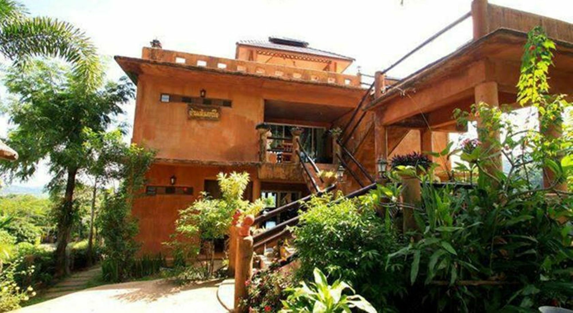 Baan Plubpla Wilai Hotel บ้านปูไข่ ภายนอก รูปภาพ