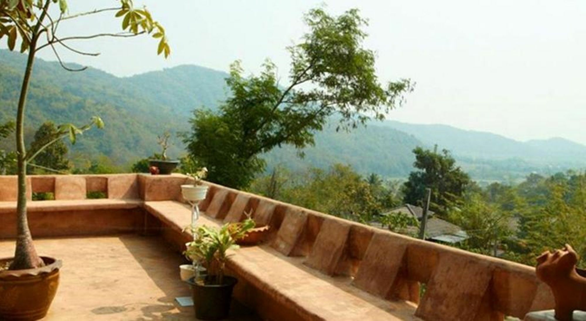 Baan Plubpla Wilai Hotel บ้านปูไข่ ภายนอก รูปภาพ