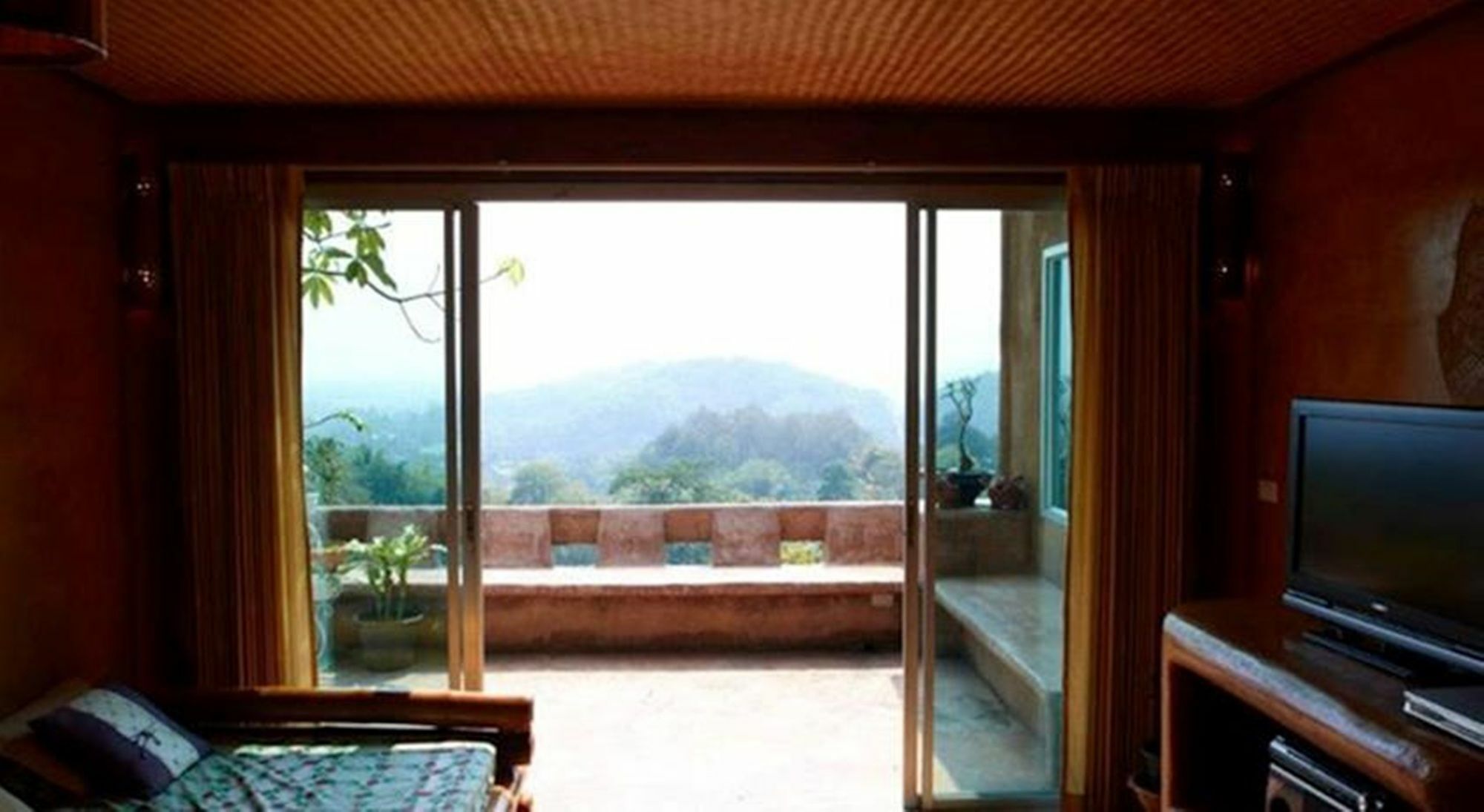Baan Plubpla Wilai Hotel บ้านปูไข่ ภายนอก รูปภาพ