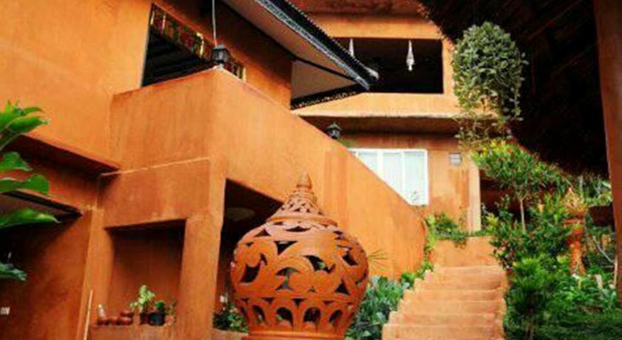 Baan Plubpla Wilai Hotel บ้านปูไข่ ภายนอก รูปภาพ